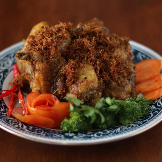 

AYAM SERUNDENG FROZEN FOOD (AYAMKELUARGA)