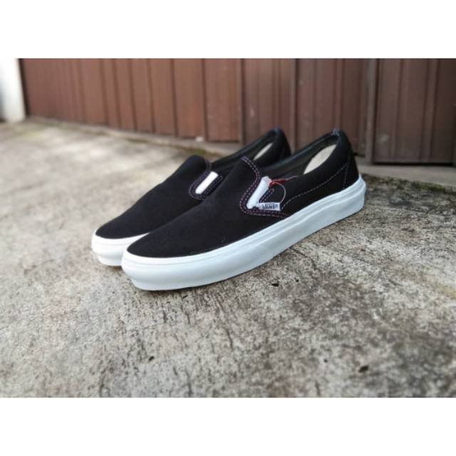 [BISA BAYAR DI TEMPAT/COD] VANS SLOP SLIP ON OG BLACK WHITE ~ SEPATU DISTRO ~ SEPATU PRIA CASUAL