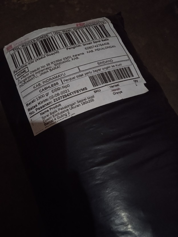 Sprei Batik Pekalongan Seprei Motif Cuwiri Exclussive Ukuran 180x200 Bantal 4 Guling 2