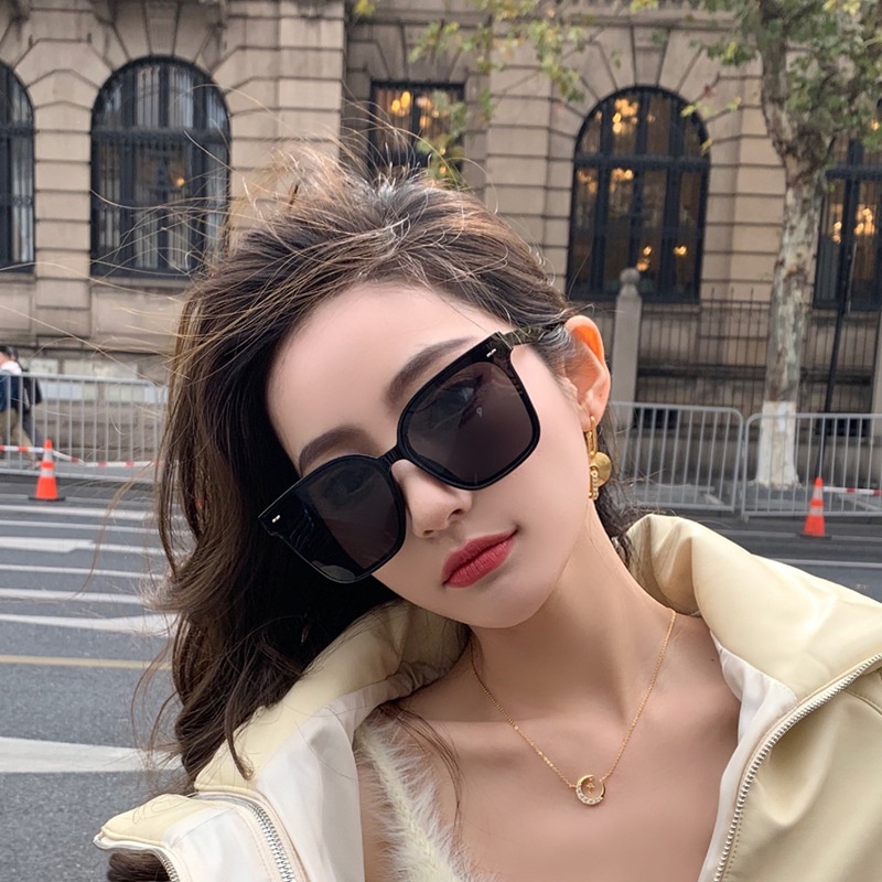 Korean Fashion Square Frame Sunglasses with Uv Protection for Women Men