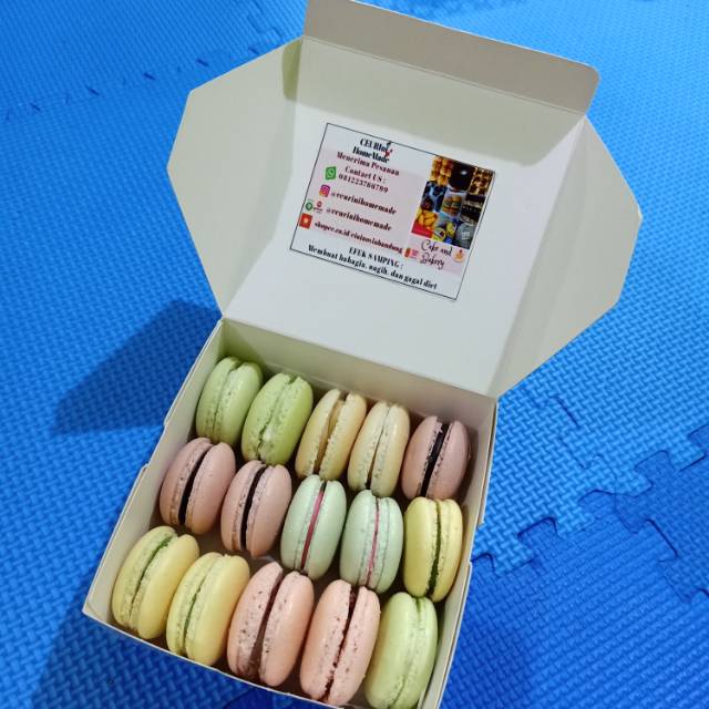 

Macaron isi 15 dengab box elegant