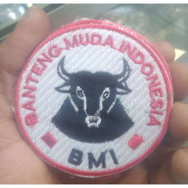 bedge bet BMI Banteng muda Indonesia logo bordir BMI Banteng muda Indonesia