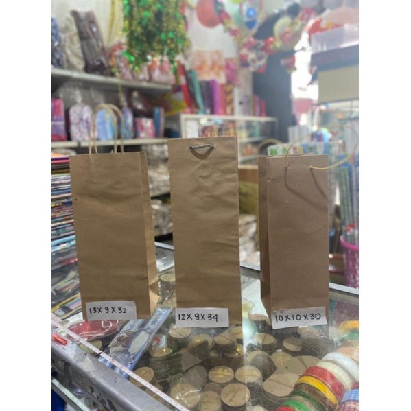 

Paper Bag Botol 13,5 cm x 9 cm x 32 cm / Goodie Bag Botol / Kantong Wine