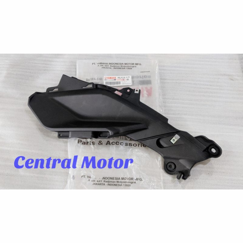 COVER 7 8 FAIRING DALAM BODI BODY SAMPING KANAN KIRI HITAM R25 R 25 1WD-XF11W-10-P0 1WD-XF11X-10-P0