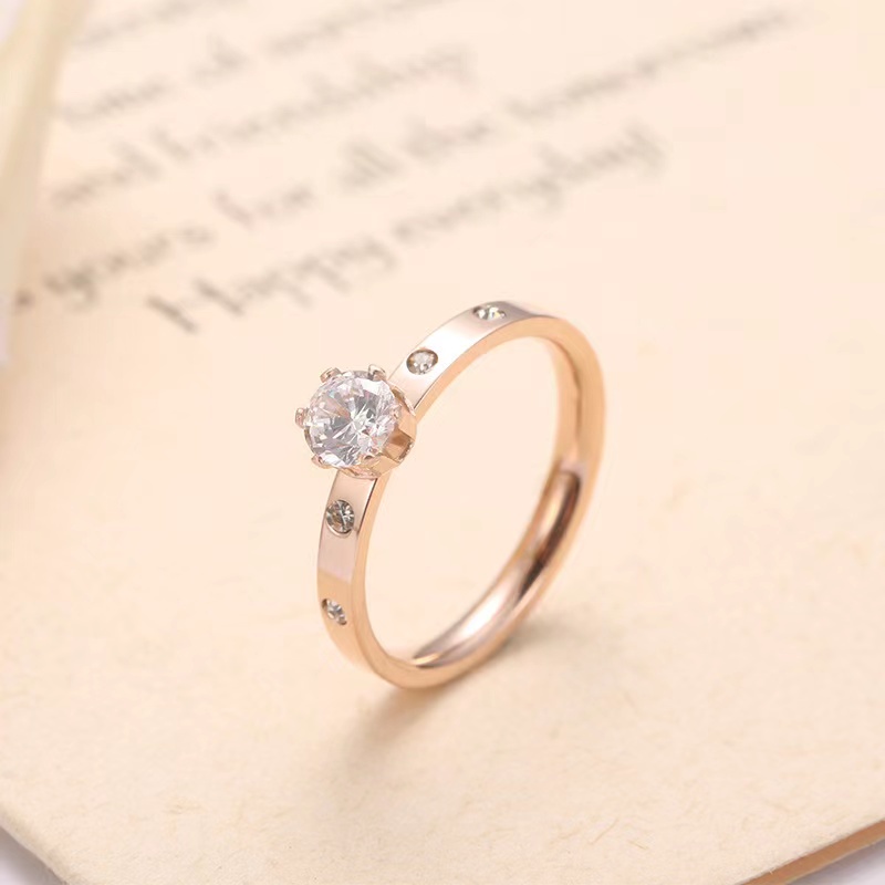 Cincin Aksen Berlian Imitasi Warna Rose Gold Bahan Titanium Untuk Wanita - Cincin Titanium Berlian