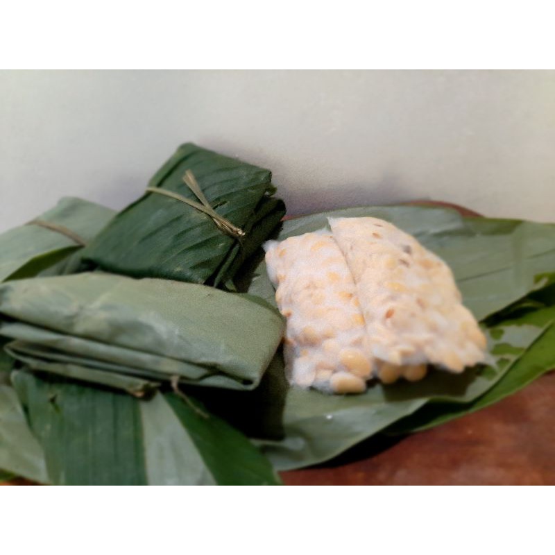 

TEMPE KEDELAI MENTAH ASLI WONOGIRI 20 PCS