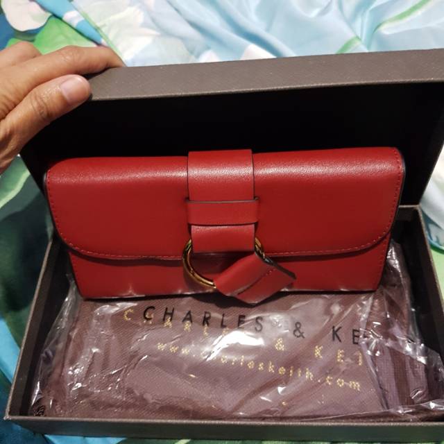Dompet charles and keith
