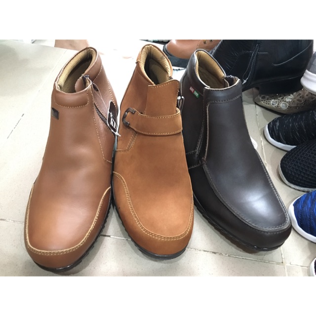 Sepatu boot keyton