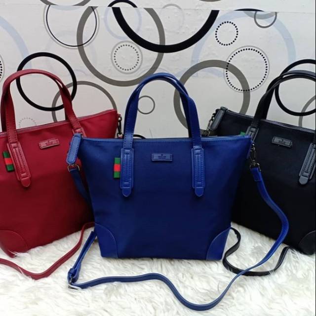 Gucci tote 2104