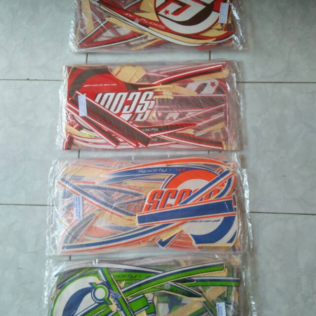 Striping scoopy 2015