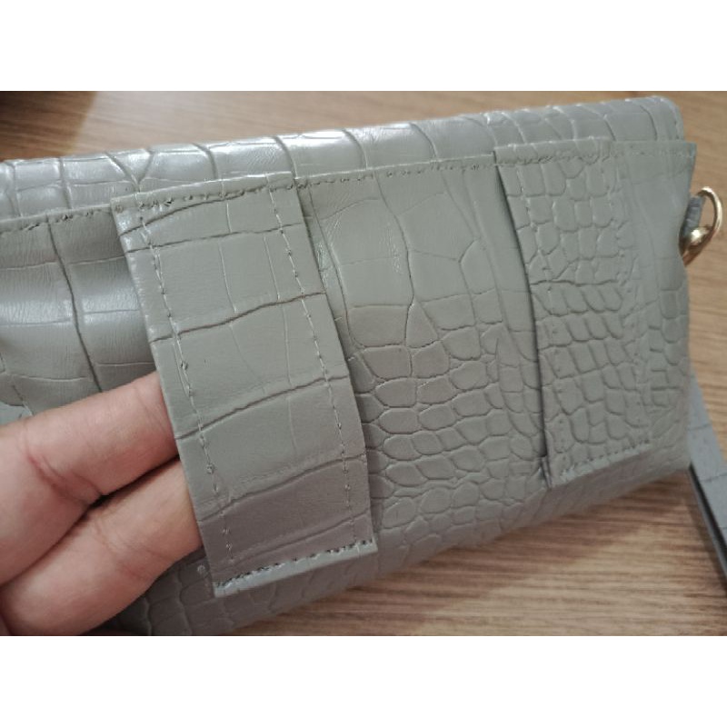 Persegi Dompet Selendang, Domsel Croco Clasic