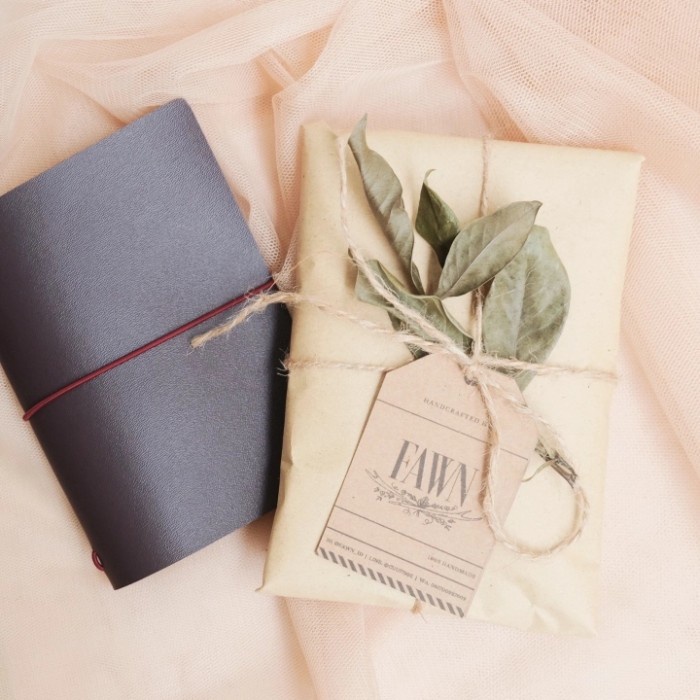 

[RESTOCK] Jurnal Traveler's Notebook Passport size | faux leather