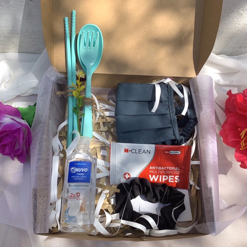 

Gift Box Hampers New Normal Staterpack| Graduation | Birthday | Hadiah Ulang Tahun | Hadiah Wisuda B