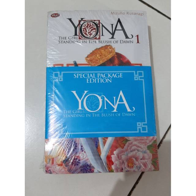 Paket komik Yona the girl standing in the blush of dawn 1-4