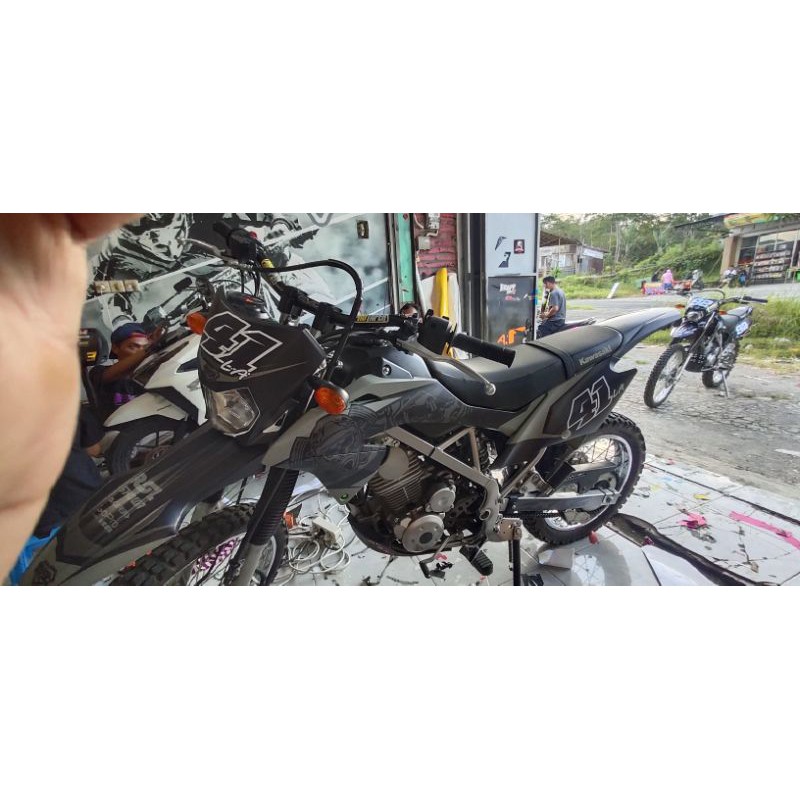 decal klx simple hitam supermoto