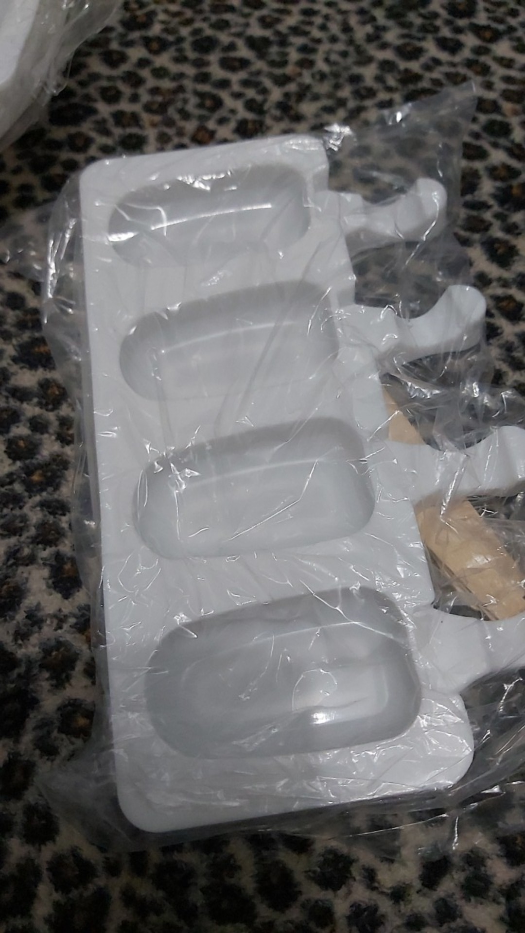4 Cell Silicone Ice Cream Mold Popsicle Molds Diy Homemade Dessert Freezer Fruit Juice Ice Pop Maker Mould With Sticks