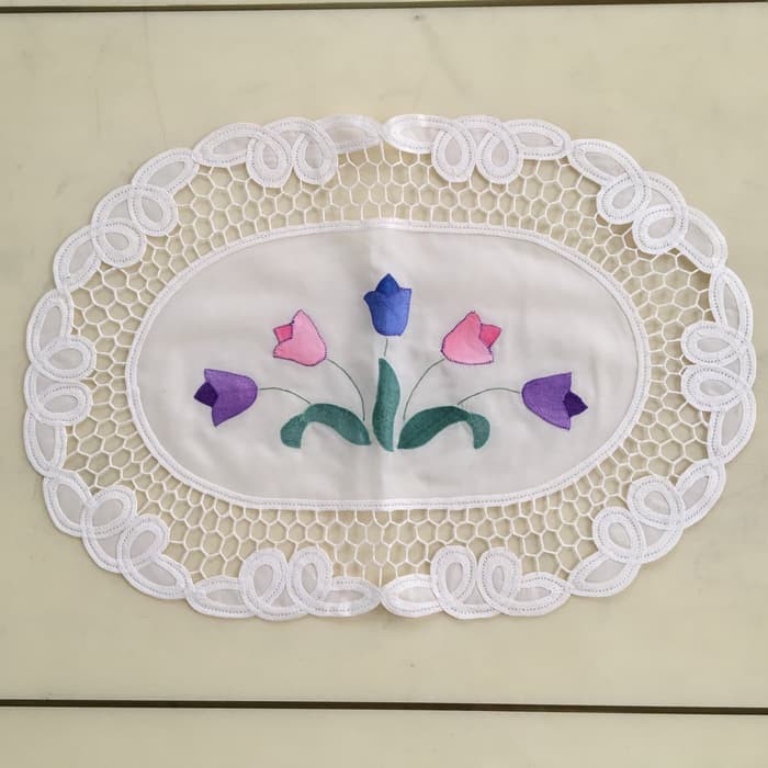 Taplak Meja Oval Bunga Tulip Cream 50x35 Shopee Indonesia