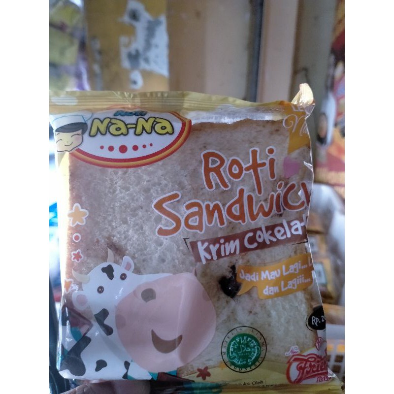 

ROTI SANDWICH NANA DENGAN CREAM COKLAT