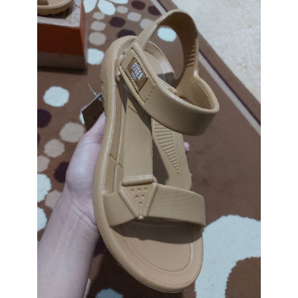 Visayas ws cewek Eiger19899 Cream 38