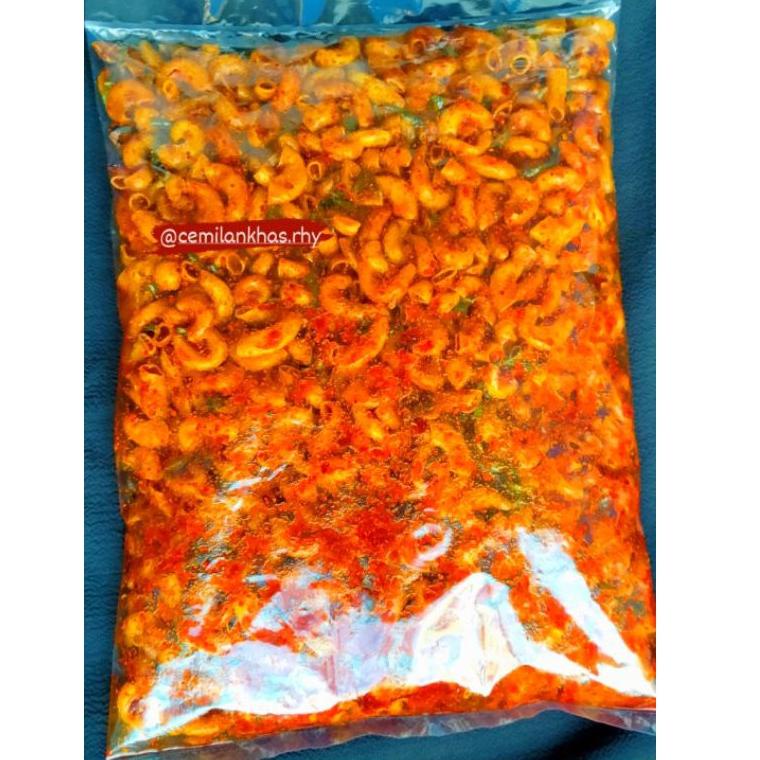 

Import Terbaik MAKARONI BANTET 1kg / MACARONI BANTET / MAKARONI PEDAS KENCUR DAUN JERUK / SNACK PEDAS/ SNACK KILOAN .,,.,.,