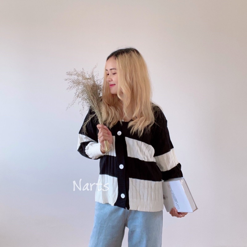 Gummy Cardy / Cardigan Rajut / Cardigan Oversize