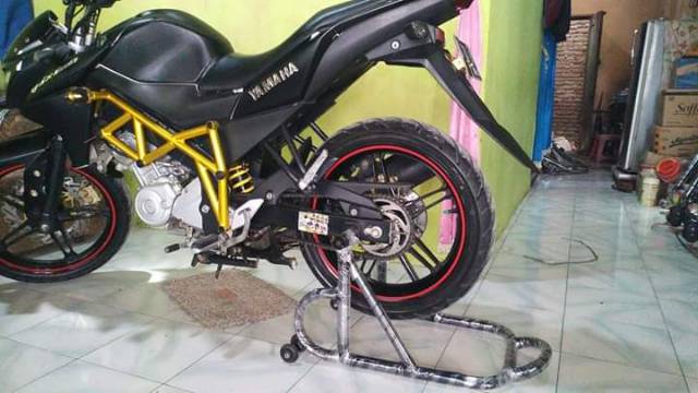 Standar paddock universal n model jalu V