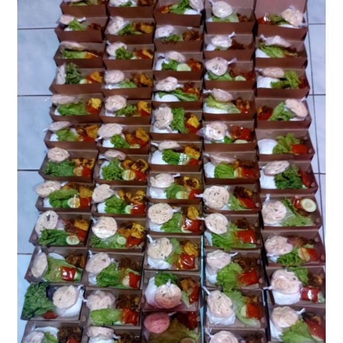 Lunch Box Paper, Isi 50 Pcs Size M (Medium), Dus Kemasan Nasi+Ayam, Nasi Kuning, Donat, Roti Bakar, 