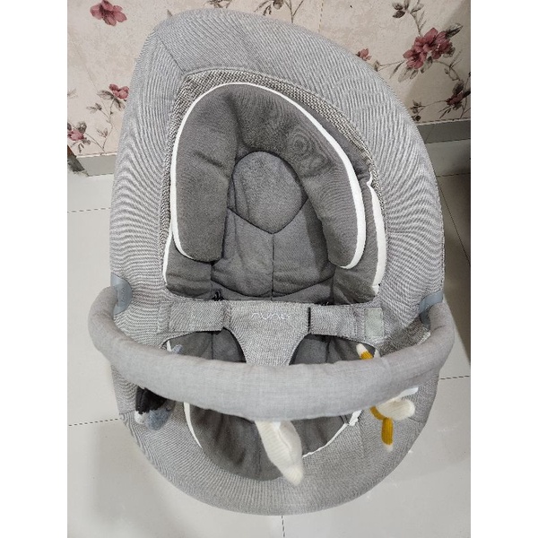 PRELOVED NUNA LEAF GROW 2021 WITH TOY BAR