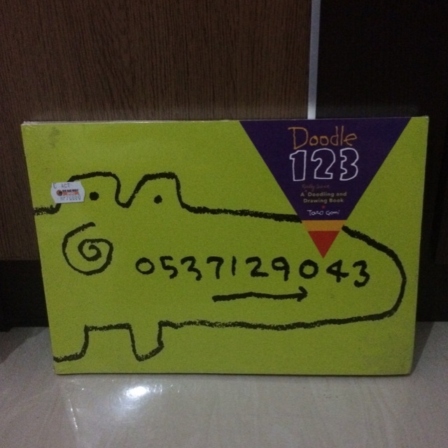 

BUKU MENGGAMBAR IMPORT. DRAWING BOOK. DOODLE BOOK. TARO GOMI