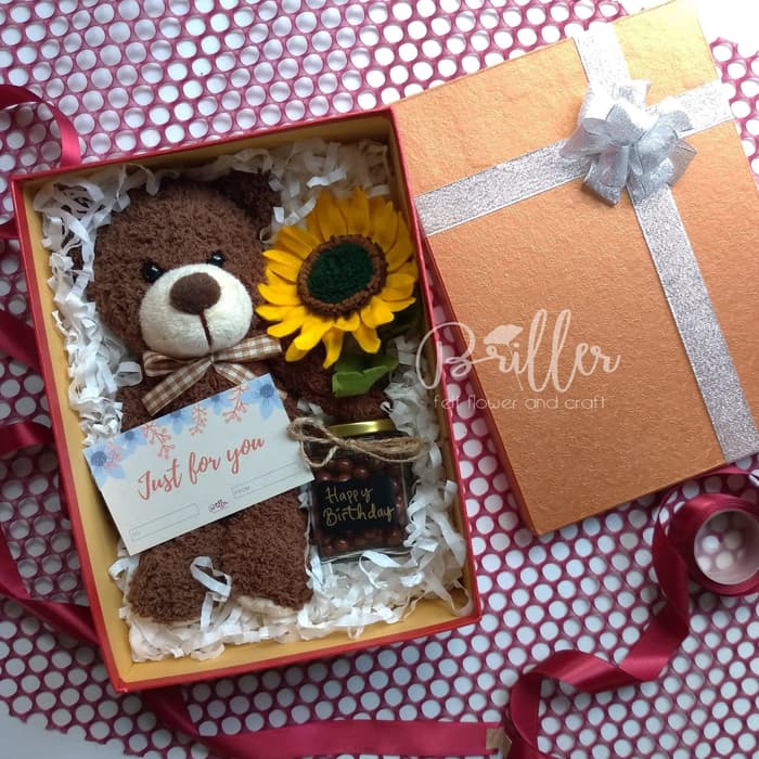 

Kado Anniversary/Valentine/Birthday/Gift Box - Boneka, Bunga, Coklat