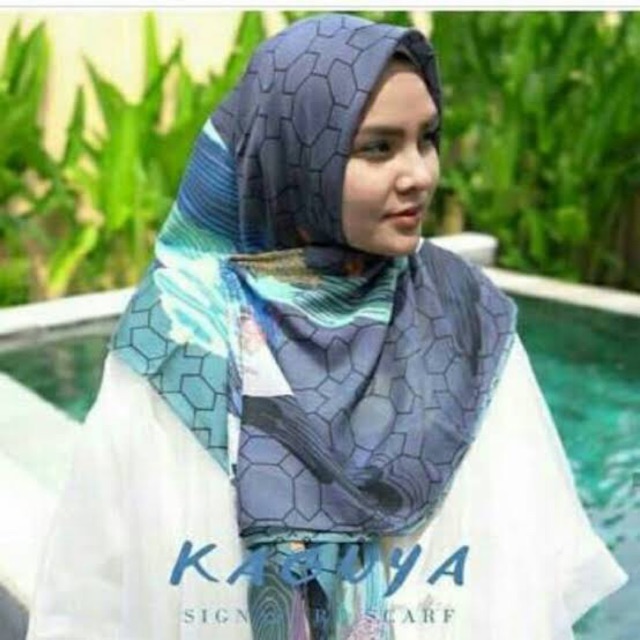 Kaguya Navy Scarf Ria Miranda