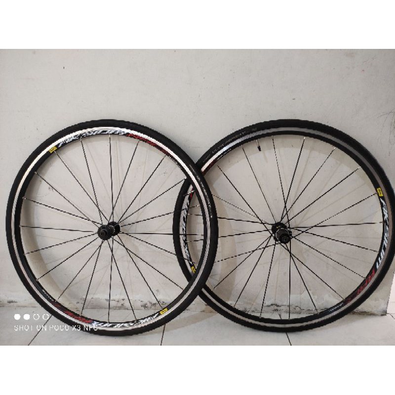 Wheelset Mavic Aksium Race 700c preloved