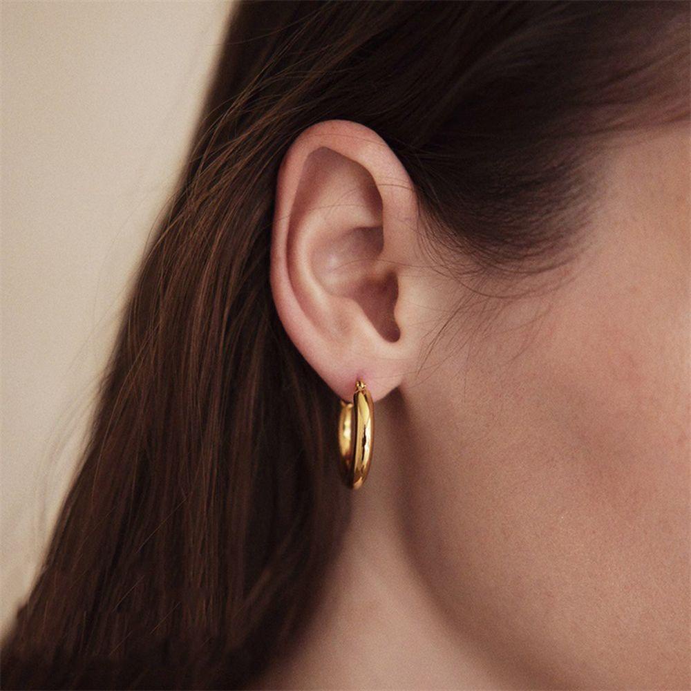 NEEDWAY Anting Hoop Geometris Trendi Telinga Gesper Lingkaran Gaya Keren Logam Glossy Gadis Gaya Korea Earrings