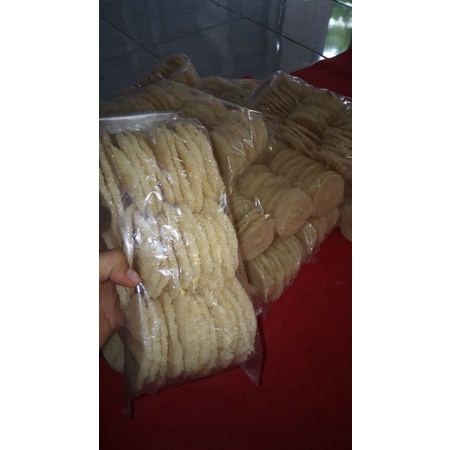 

RENGGINANG SINGKONG MENTAH KHAS WONOSOBO