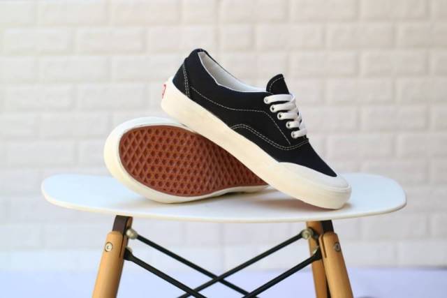 vans era halfmoon original