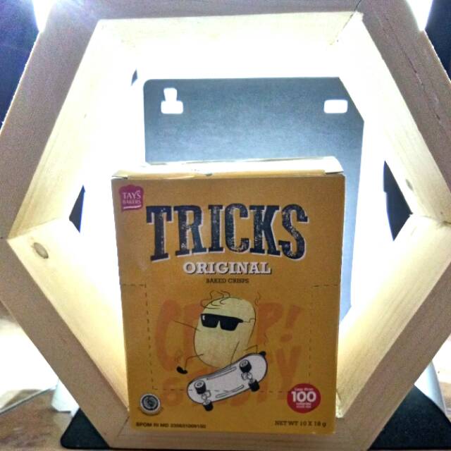 

Hidup penuh dengan trik. Nikmati snack tricks agar hidupmu bahagia