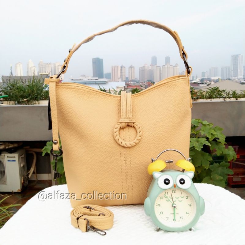 Tas Hobo tutup lilit  Bahan Kulit Jeruk