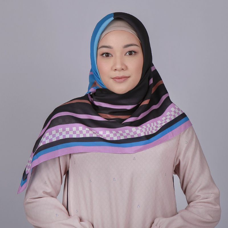 HIJAB ZOYA . ZOYA SEGI EMPAT