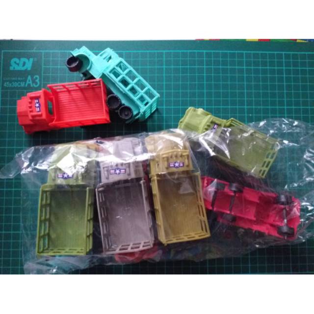 Mainan truck fuso isi 10pcs grosir