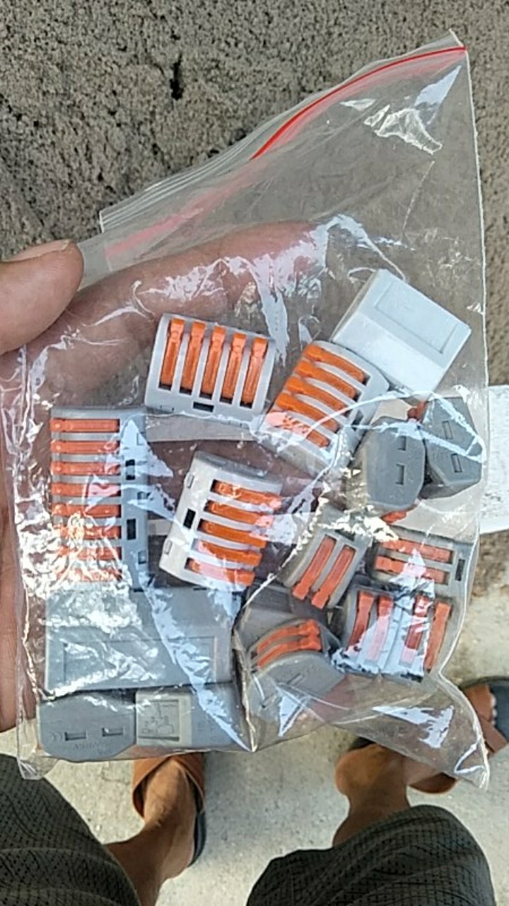 Wago Model Pct-212 Connector 2 Wire Compact Terminal Block Lever Cage Clamp 2p