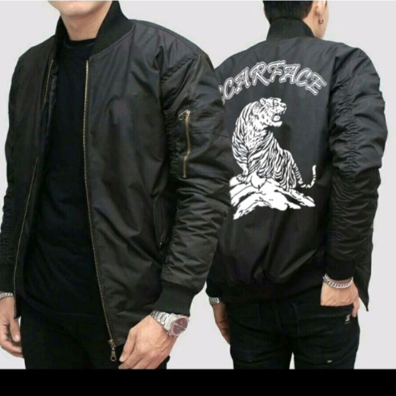 Outfit Bomber Jaket The Boss Kim Gu