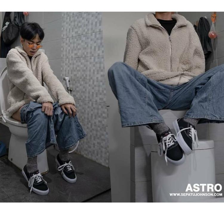 SEPATU JOHNSON ASTRO JHONSON GALAXY BLACK WHITE LOW JONSON BASIC HIGH ORIGINAL JONSHON LOW BLACK WHI