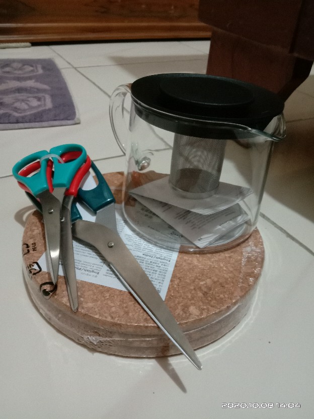 Teko Penyeduh Teh Alat Untuk Pembuat Teh  Tea Pot 0.6 Liter, Dari Kaca Ri963