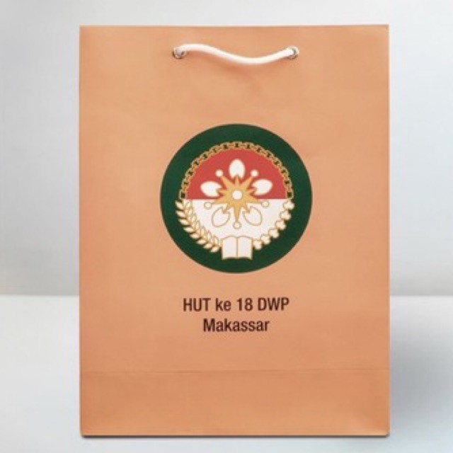 

PAPERBAG CUSTOM KRAFT COKLAT Tebal Bisa Sablon