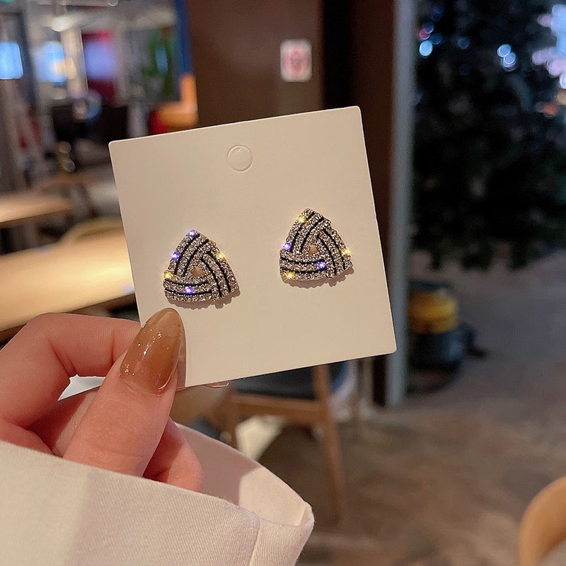 Anting Stud S925 silver needle Bentuk Segitiga Aksen Berlian Untuk Wanita