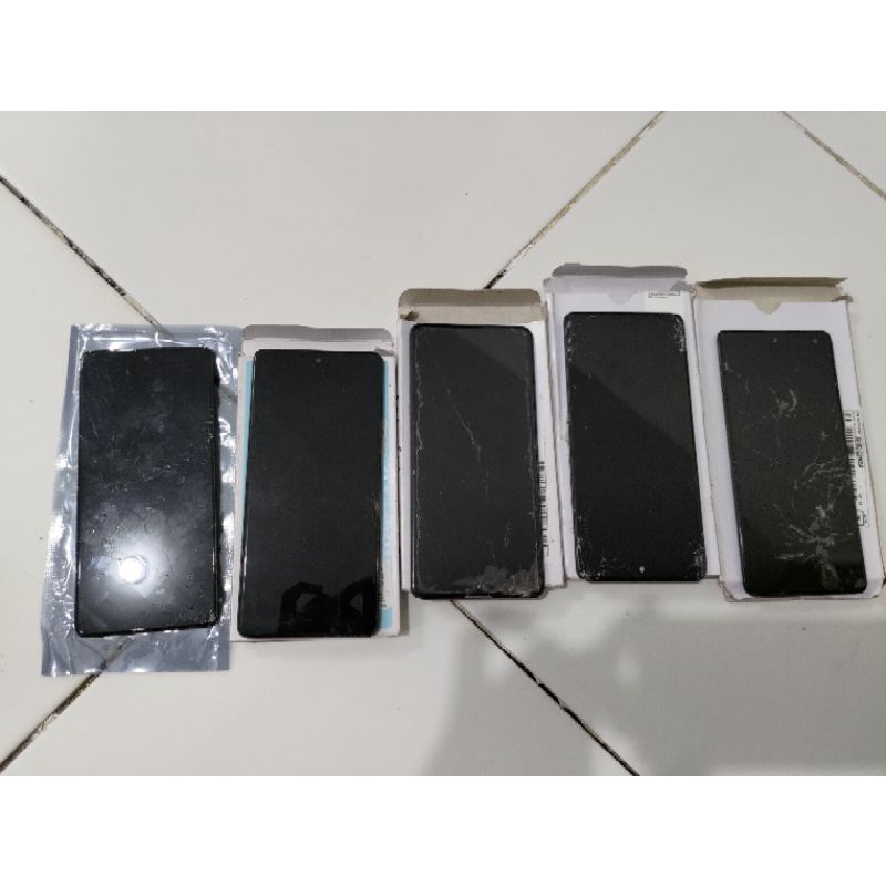 lcd copotan Samsung A71 dan M51 retak glas normal