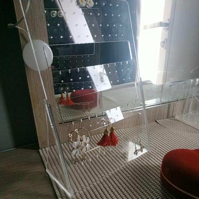 Accessories Display Stand ( Acrylic Anting Meja )