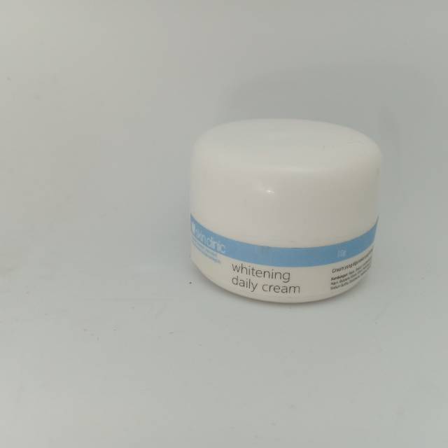 Whitening daily cream(krim pagi whitening by skin clinic)