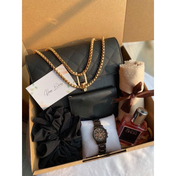 

(HITI) HAMPERS BIRTHDAY / GIFT BOX / KADO CEWE / HAMPERS HIJAB