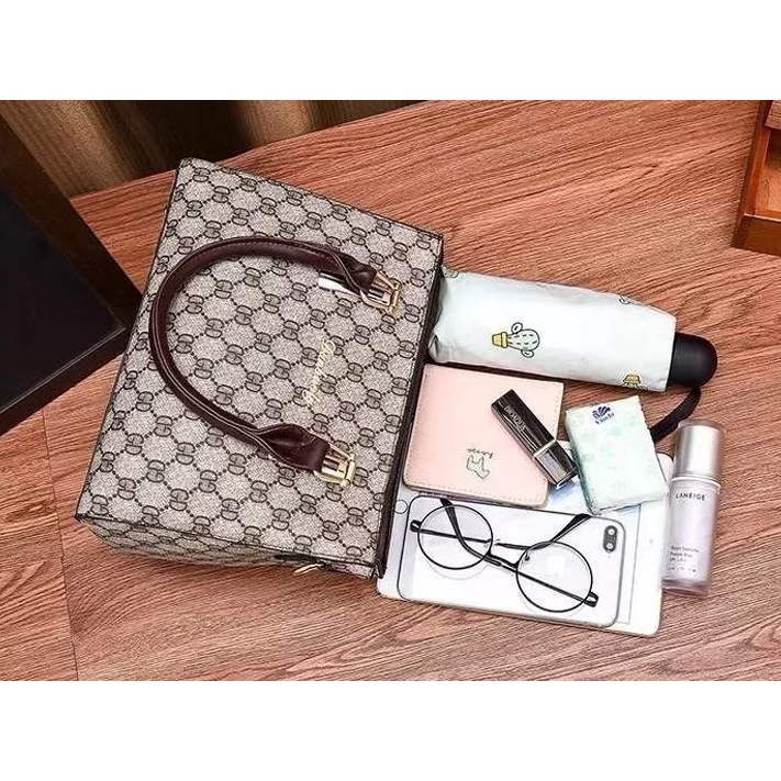 Tas Selempang Elegan Wanita Tas Selempang Wanita Import Tas Selempang Wanita Branded Tas Selempang Wanita Remaja Tas Selempang Wanita Korea Tas Selempang Wanita Kantoran Tas Selempang Wanita Kekinian Tas Kuliah Wanita Tas Mewah Wanita Bag Batam Wanita